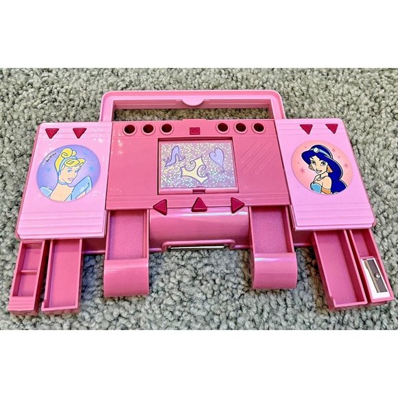 RARE VINTAGE FLOMO X DISNEY PRINCESSES MAGNETIC RADIO BOOMBOX PENCIL CASE - Picture 2 of 6